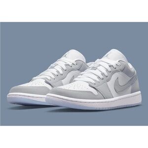 Nike Air Jordan 1 Low Wolf Grey DC0774-105 Womens size 9 Brand new ships today